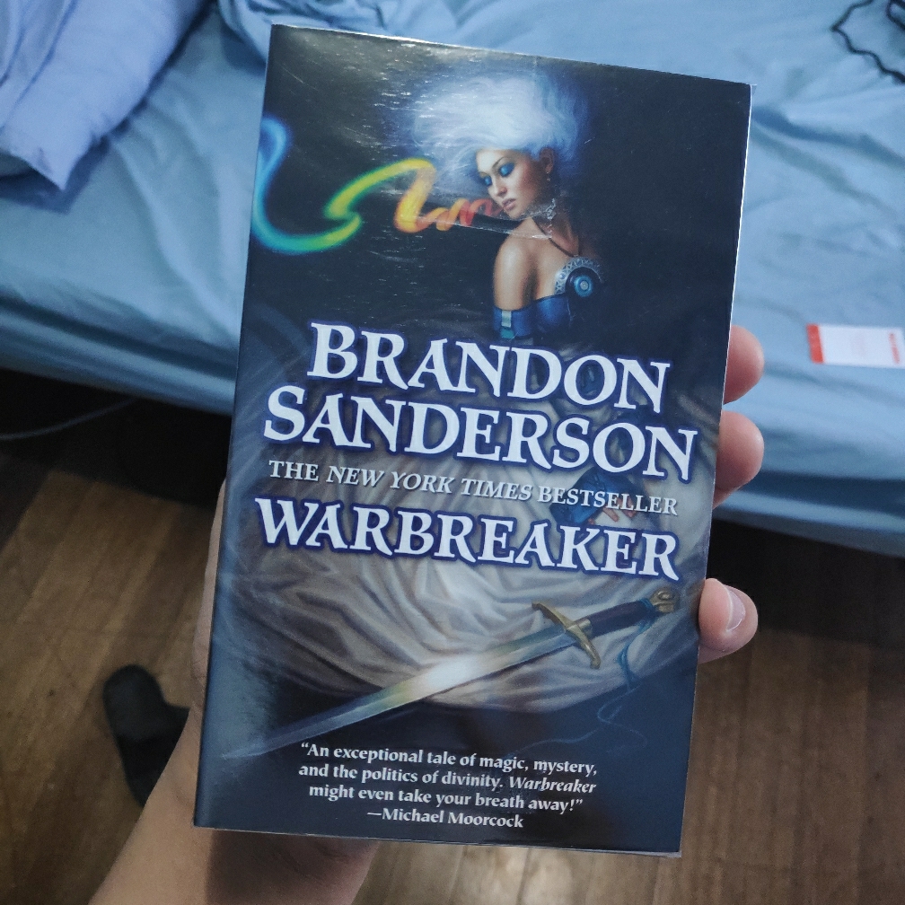 Warbreaker: Sanderson, Brandon: 9780765360038: : Books