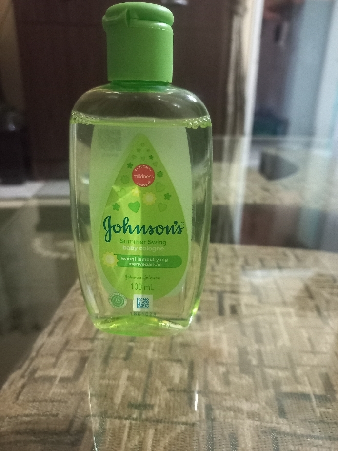 Johnsỏn's Summer Swing Baby Cologne Soft & Light Fragrance, 100ML: Buy  Online at Best Prices in Pakistan | Daraz.pk