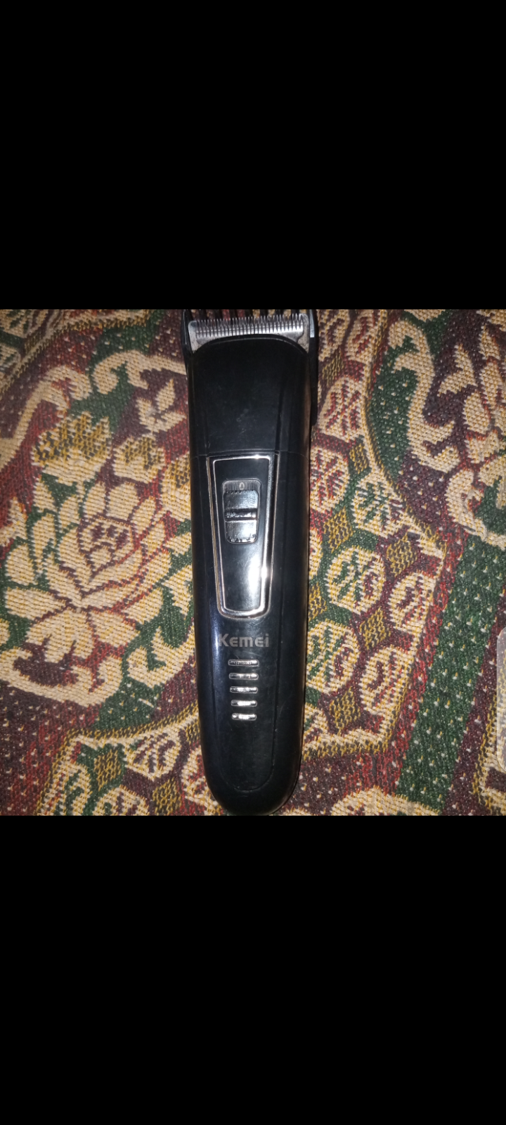  Km-7055 Trimmer With 4 Different Size Clippers (Selazare Traders)