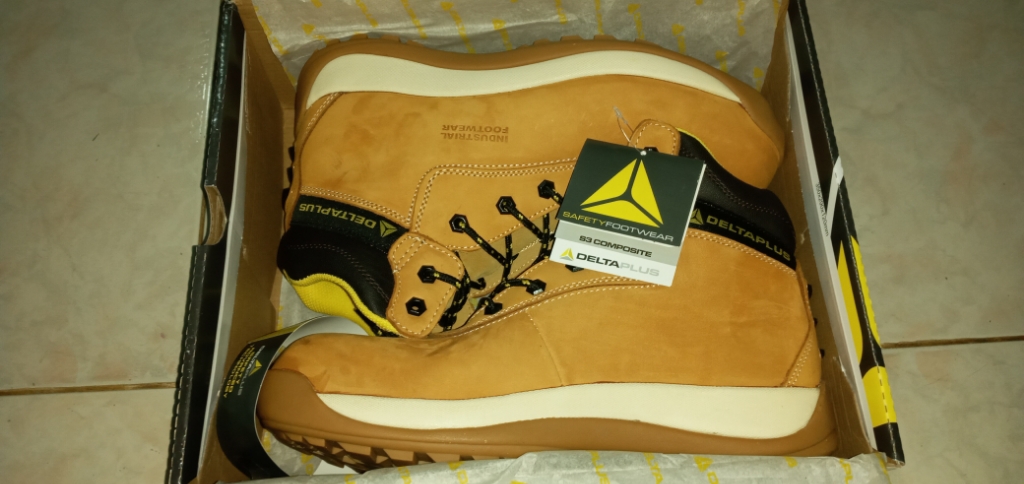Delta Plus SAGA S3 SRC Safety Shoes ▻ Original MC ARC