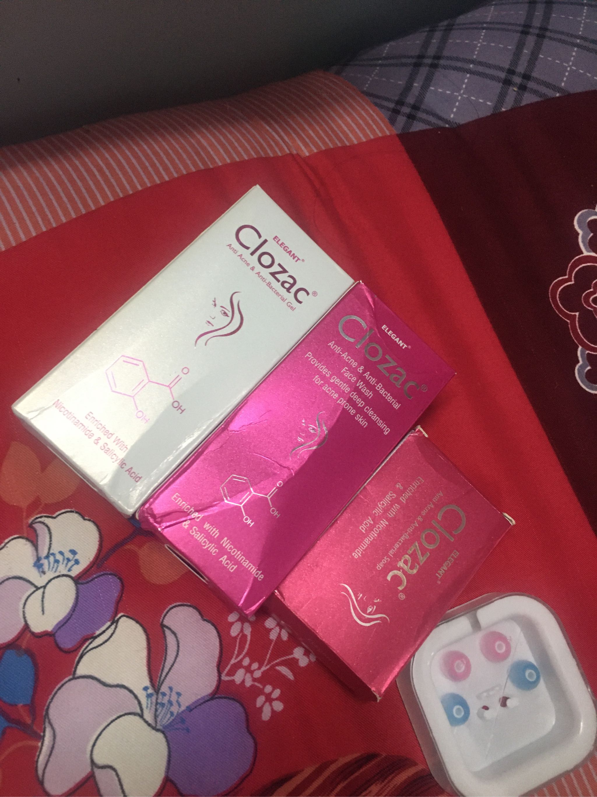 clozac anti acne face wash