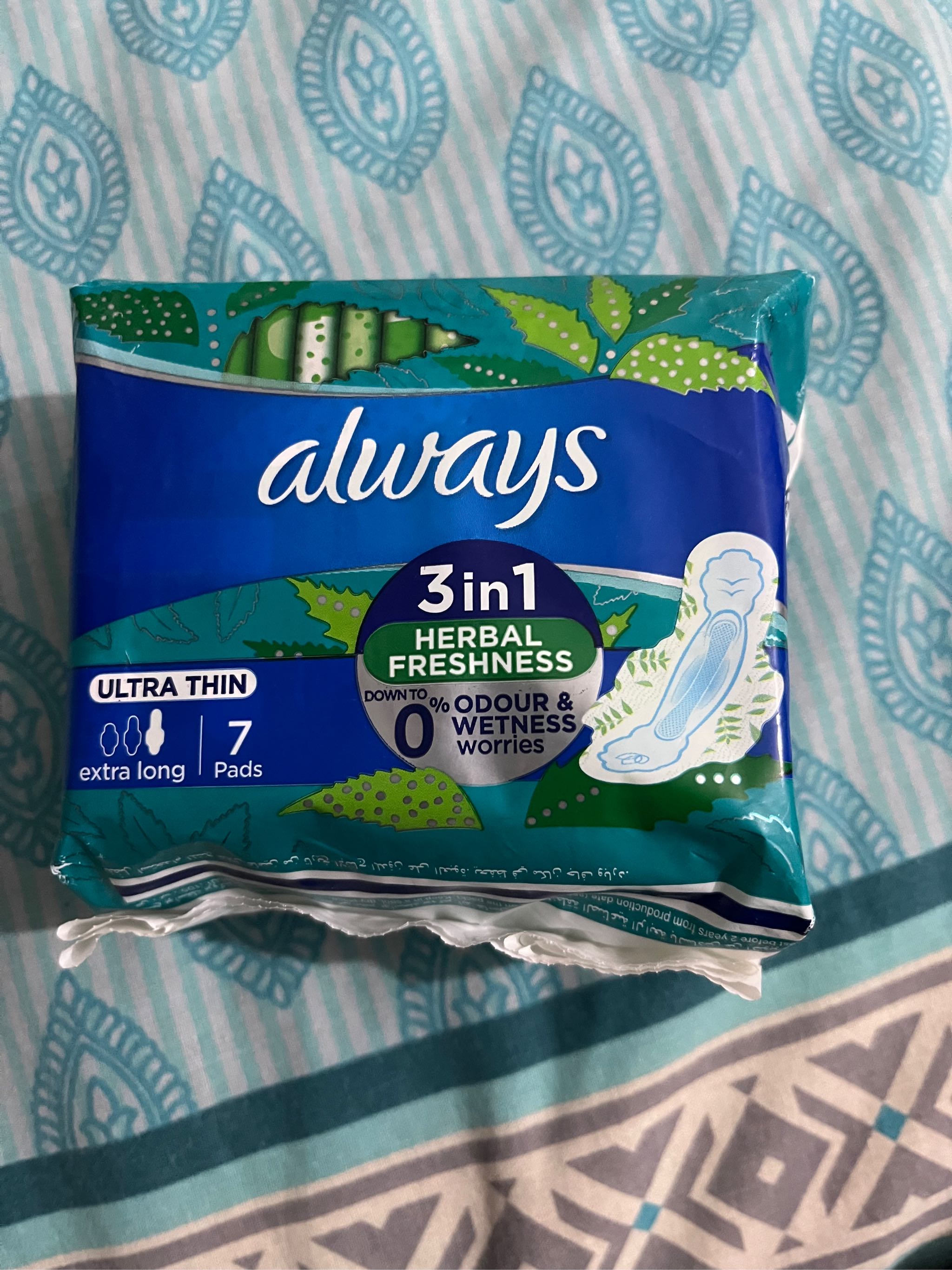 ALWAYS ULTRA 3IN1 HERBAL FRESHNESS ULTRA THIN EXTRA LONG SANITARY PAD 24  PADS
