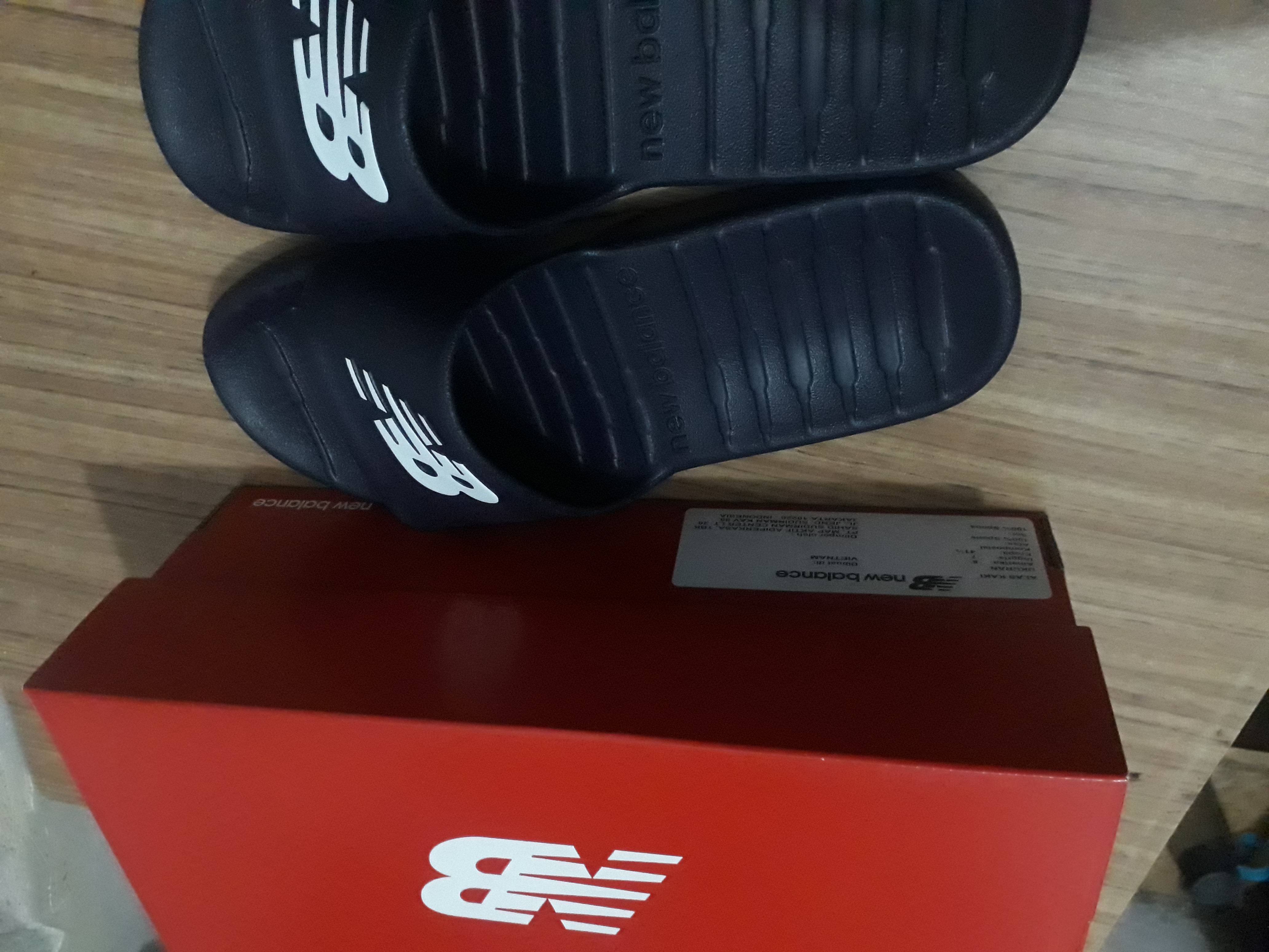new balance suf100