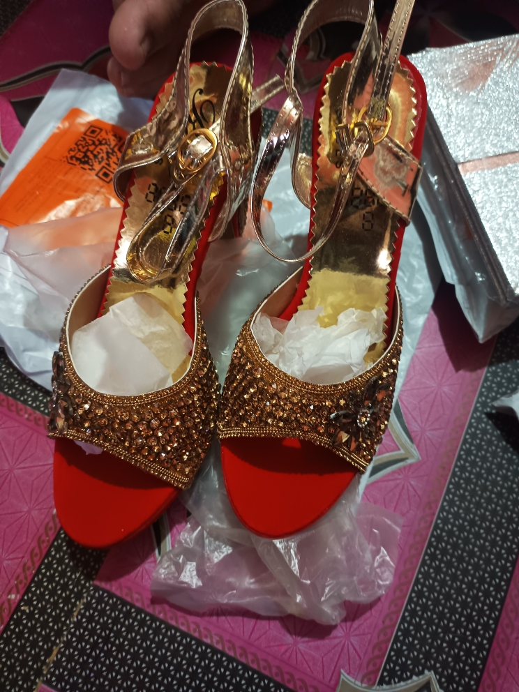 Bridal on sale red sandals