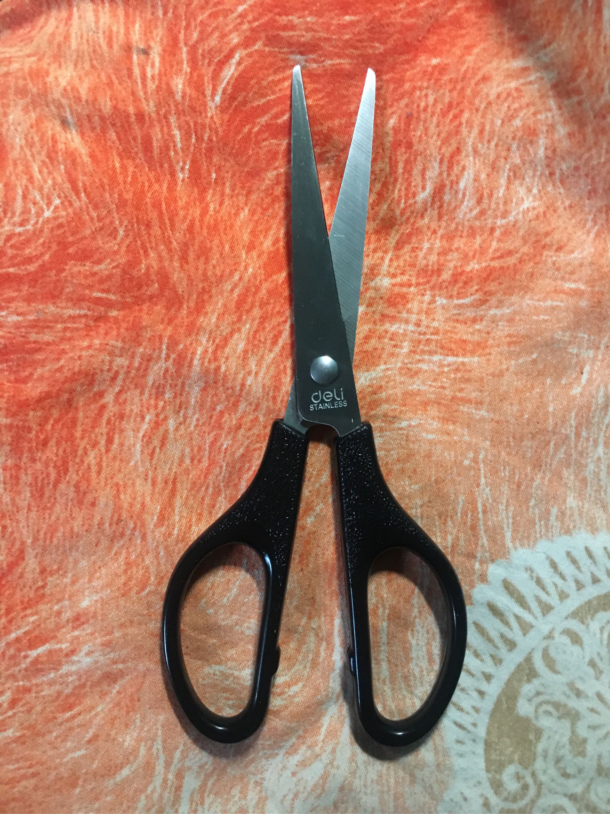Deli 0605 Office Scissors 160mm(6.25) stainless scissors retail packing  Good looking desk scissors