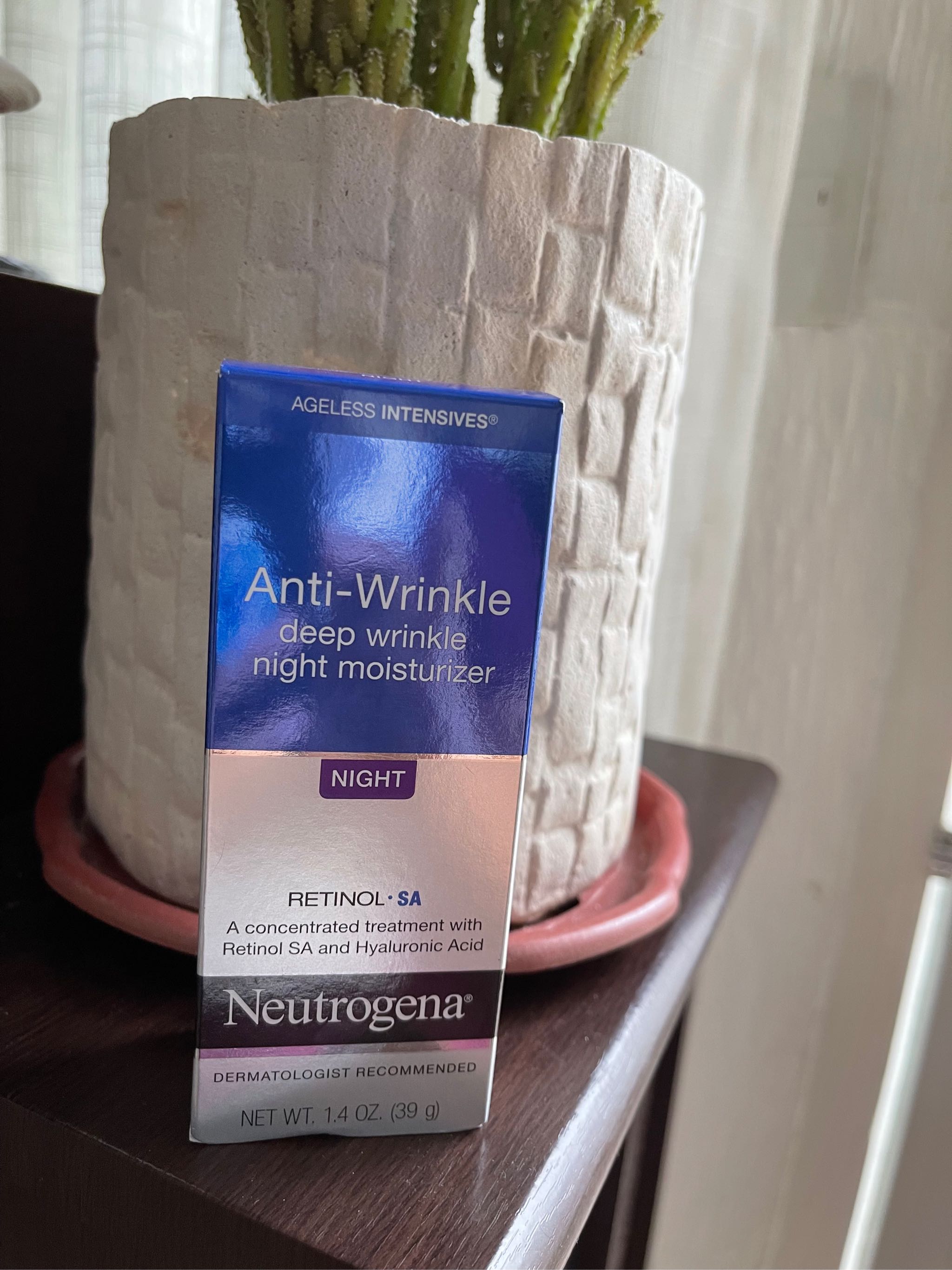 Neutrogena ageless intensives deep deals wrinkle night moisturizer