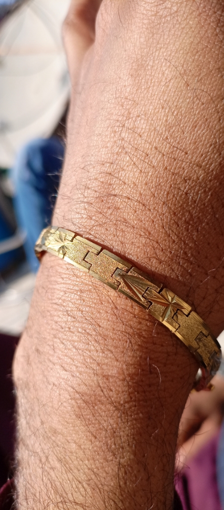 Golden Shinny Thin Art Hand Chain Charm Bracelet for Boys and Men