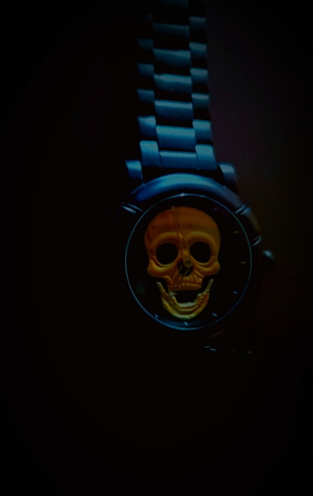 SKMEI Fashion Cool Skull Quartz Creative Alloy Strap Punk