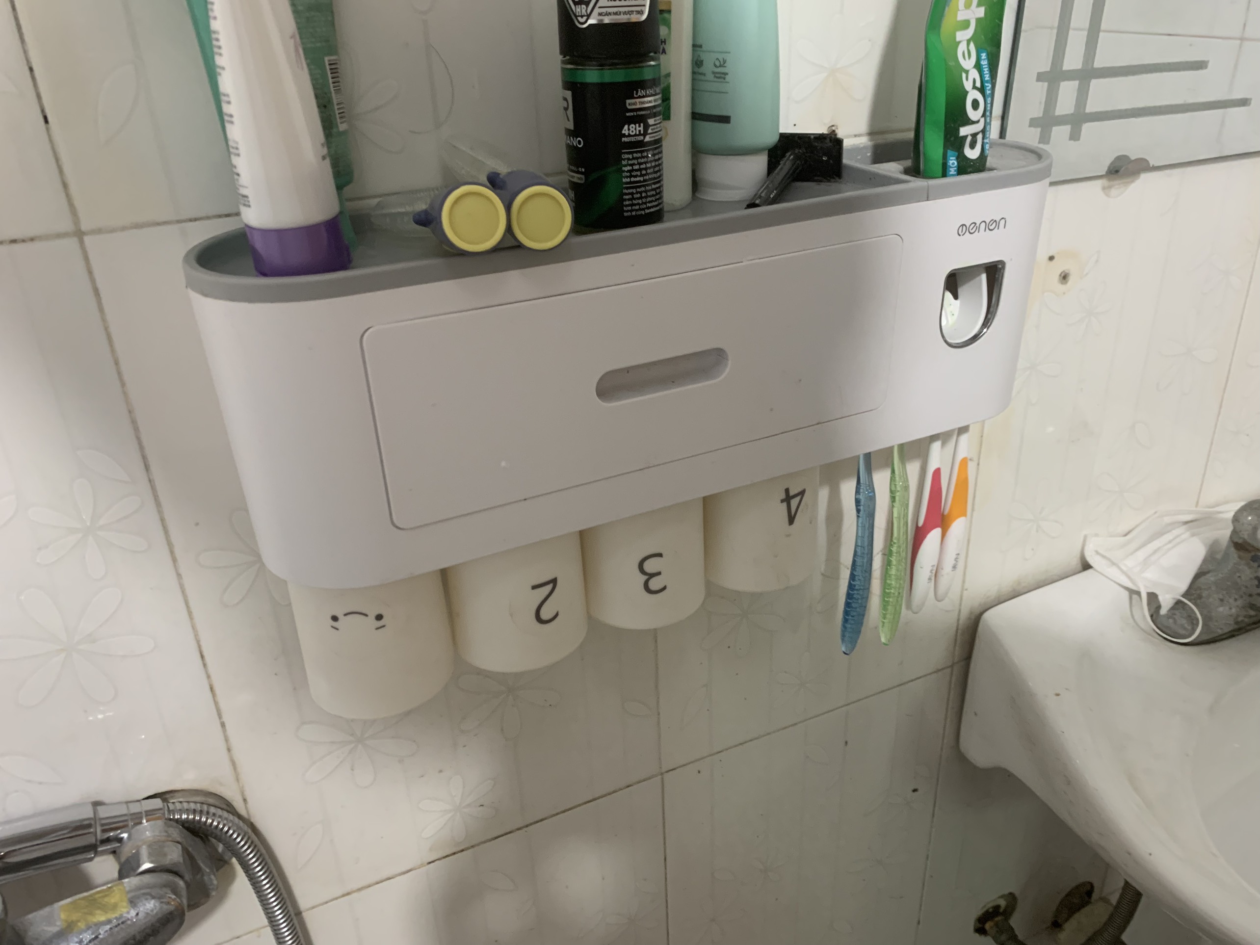 Top Lý Do Nên Sử Dụng Bộ Nhả Kem Đánh Răng Tự Động OENON