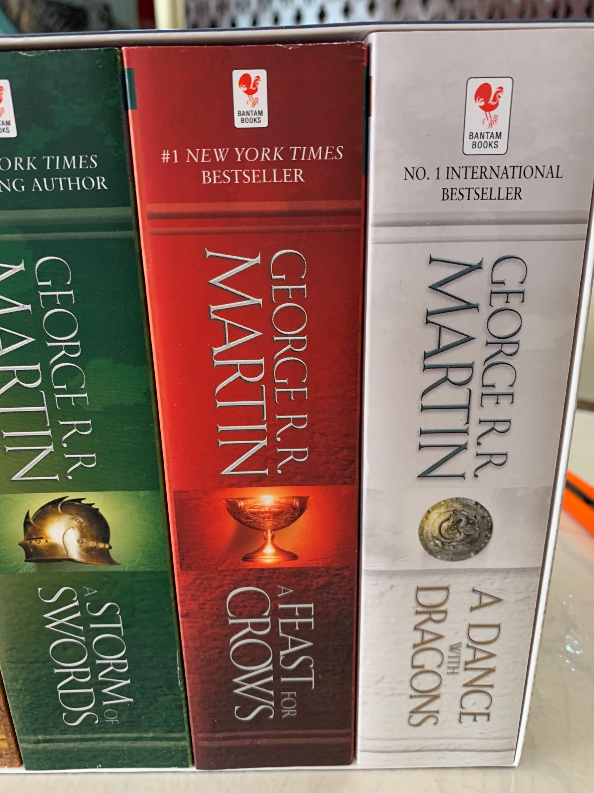 Game of Thrones 5-Book Boxed Set, Export Edition (Mass Market)