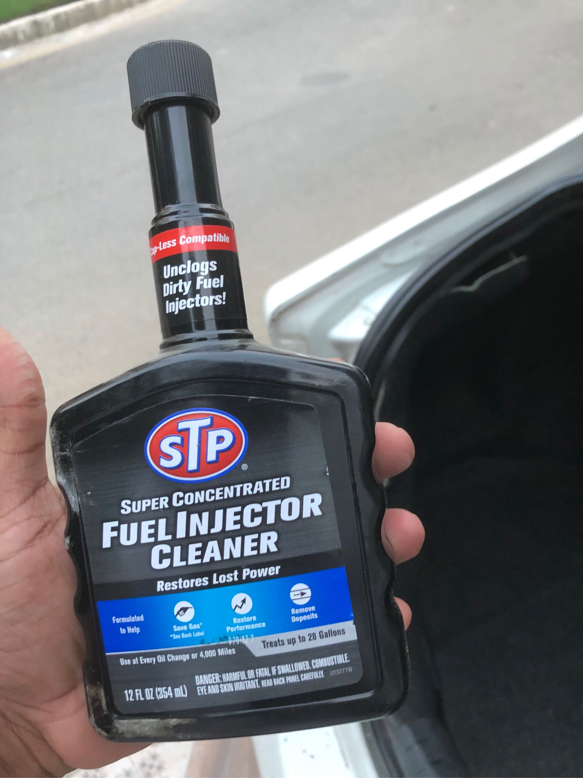 STP Super Concentrated Fuel Injector Cleaner, Injector Cleaner Unclogs Dirty Fuel Injectors and Restores Lost Power, 12 oz