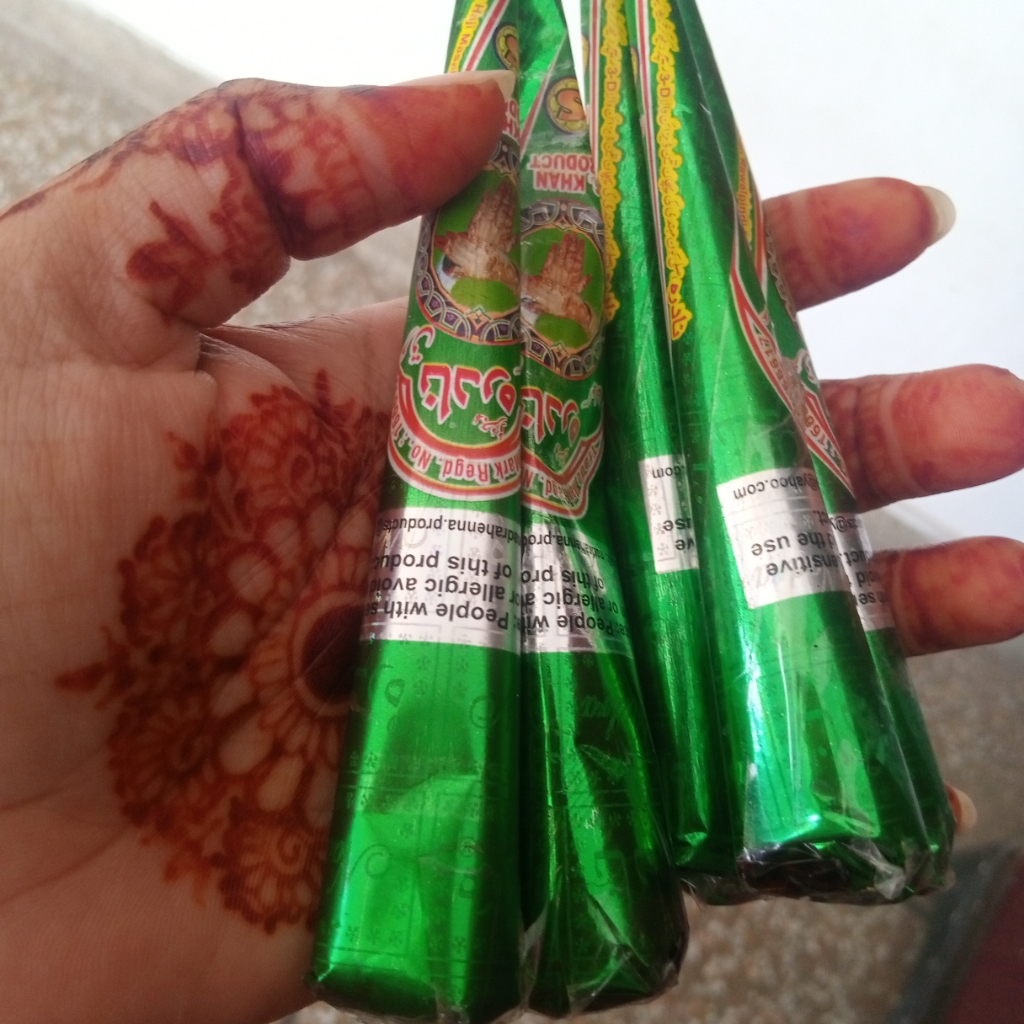 Find Pakeezah gold Mehandi cone by Cosmetics and jewellery near me |  Begumbazar, Hyderabad, Telangana | Anar B2B Business App