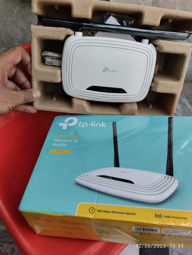 TP-Link TL-WR841N Wireless N Router review: Bare minimum home networking  for cheap - CNET