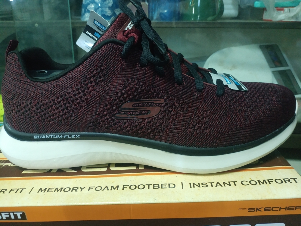 skechers quantum flex smyzer