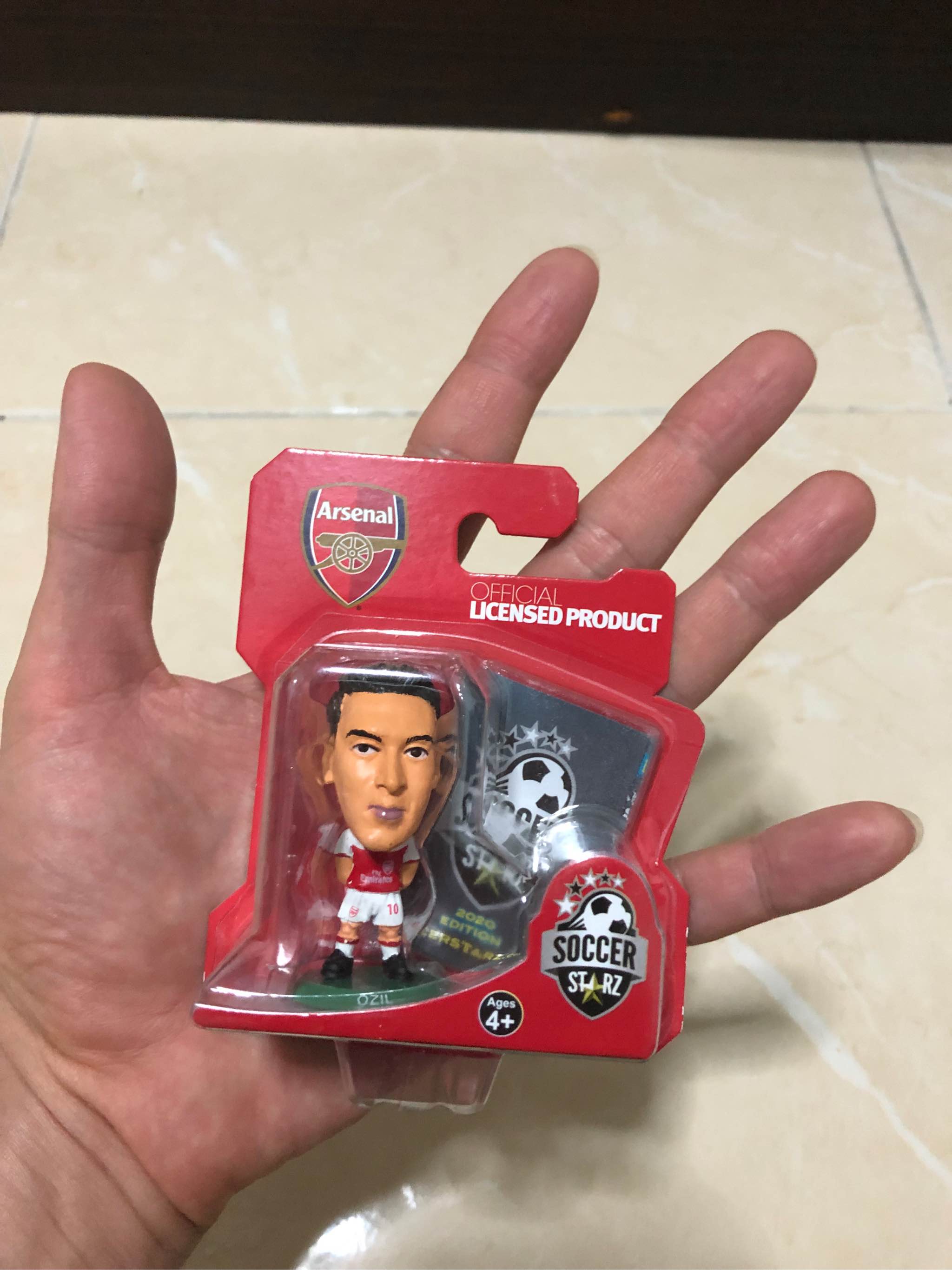 MESUT OZIL ARSENAL SOCCERSTARZ MINI SOCCER FIGURE OFFICIALLY LICENSED