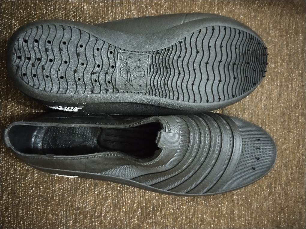 Jolly Shoes For Men Stylish Rubber Comfortable and washable | Daraz.pk