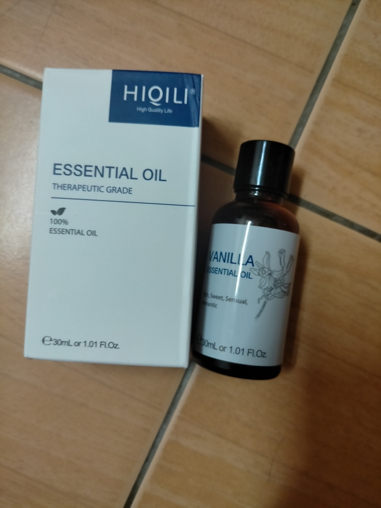HiQiLi Vanilla Essential Oil 100% Pure Natural Therapeutic Grade for  Diffuser,Aromatherapy Massage Relax Minyak 加湿器香薰精油