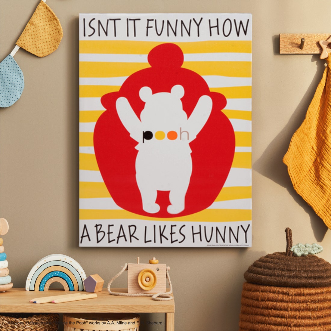 Koncept Furniture รูปภาพพร้อมแขวน DISNEY รุ่น POOH-WNP01-L-1 ราคา 1,390 บาท*ส่งฟรี