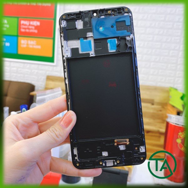 Màn hình Samsung A20 oled nguyên khung hiển thị đẹp đã TEST OK có bảo hành