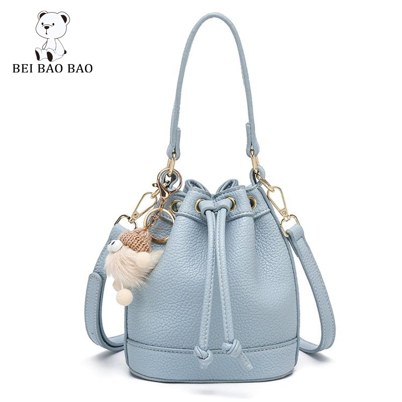 Túi dạng thùng rút dây da PU thời trang Bei bao bao với đồ treo trang trí dễ thương