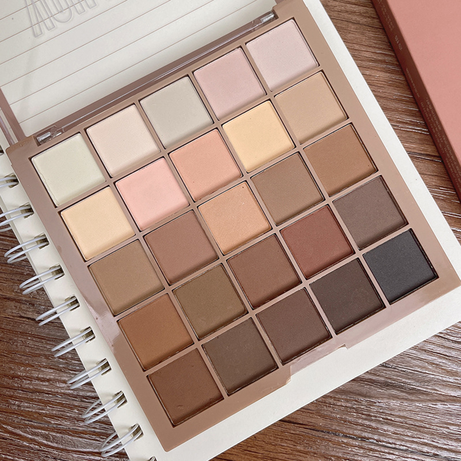 Cape 25 Lucky Eyeshadow Palette hạt sáng lâu dài tự nhiên trà sữa mặt đất mỹ phẩm EFD-VN - 4