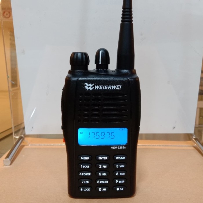 HT HANDY TALKIE WEIERWEI VEV-3288S Harga  940,000 Ringgit*Penghantaran Percuma