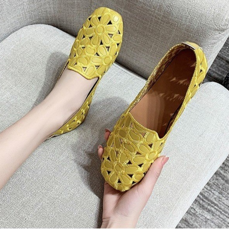 {Flying shoes} Women Shoes 2023 Square Toe Yellow Loafers Hollow Out Flat Ladies Female Soft Lether Flats Big Size 42 Embroidery