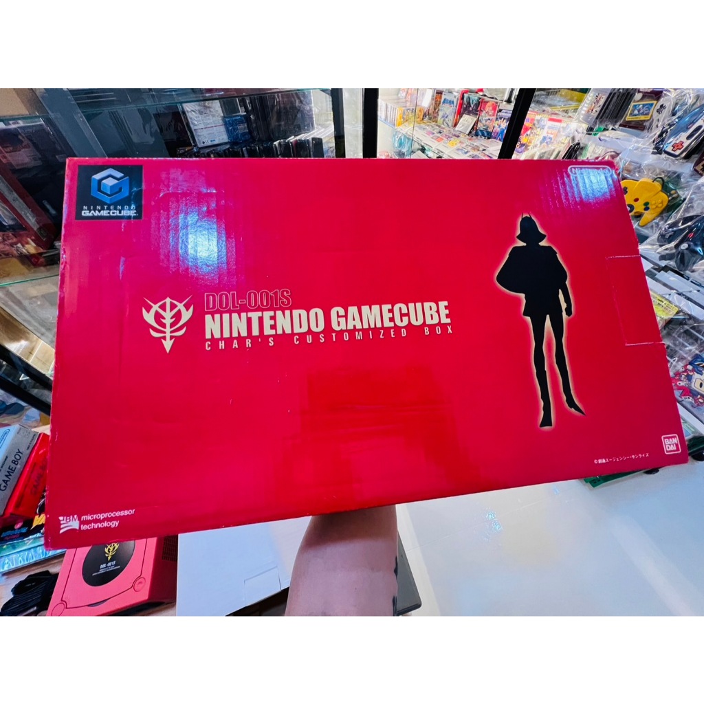 Nintendo GameCube Gundam char’s Console limited box งานกล่องแจ่มๆ หายากมาก!! สภาพสวยแจ่มๆเลยครับ ราคา 26,500 บาท*ส่งฟรี