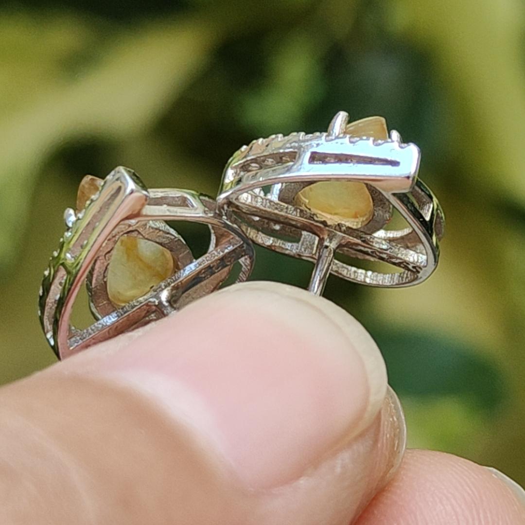 Icy Yellow Natural Jadeite zestaw typu A z certyfikatem S925 jako kolczyki na kolczykach waży 2,24 grama (s925es1)