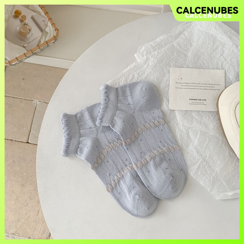 CALCENUBES Cute Japanese Style Ankle Socks for Women with Delicate Lace Trim and Breathable Design Perfect for Spring and Summer ราคา 24 บาท*ส่งฟรี