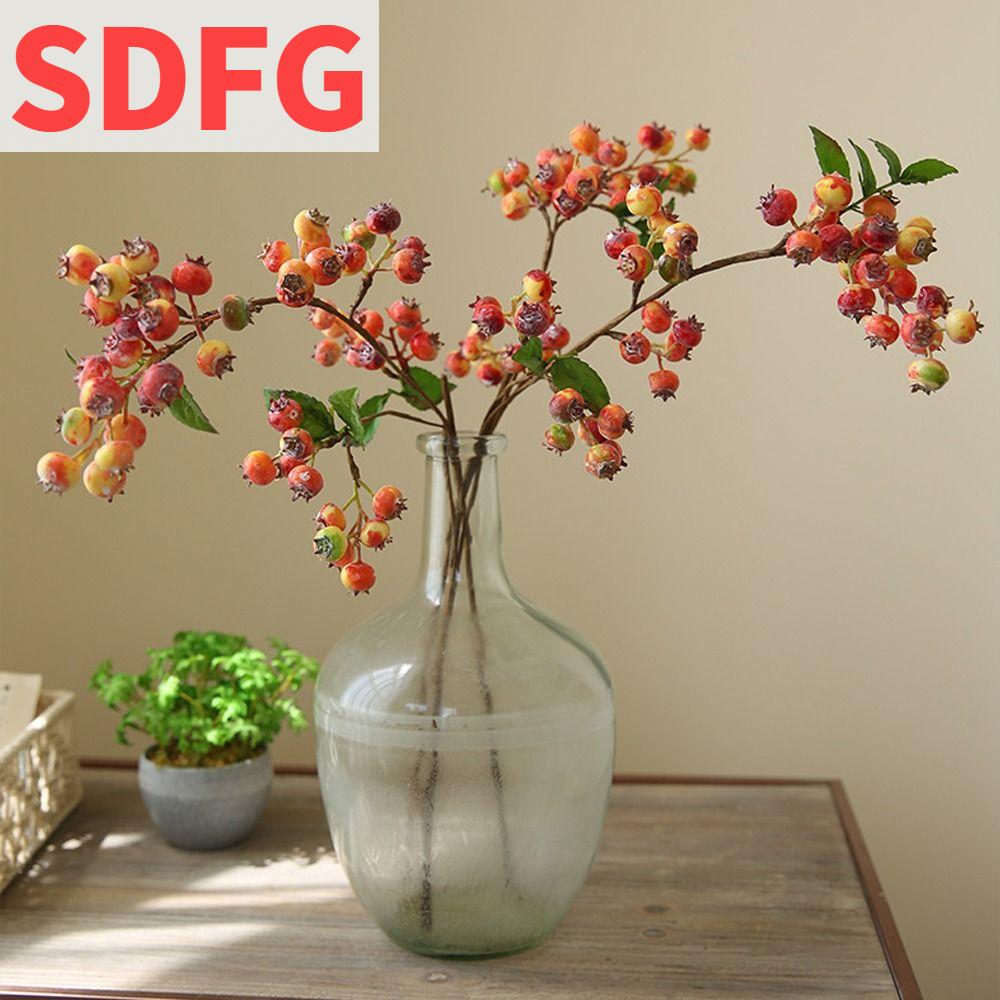 SDFG สง่างามเรียบหรู กิ่งผลไม้บลูเบอร์รี่คริสต์มาส เหมือนจริงจริง งานทำมือ เบอร์รี่โฟมสีแดงจำลอง ต้นไม้สีเขียว พลาสติกทำจากพลาสติก ต้นไม้ปลอมปลอม ของตกแต่งห้องนั่งเล่นในบ้าน ราคา 134 บาท*ส่งฟรี