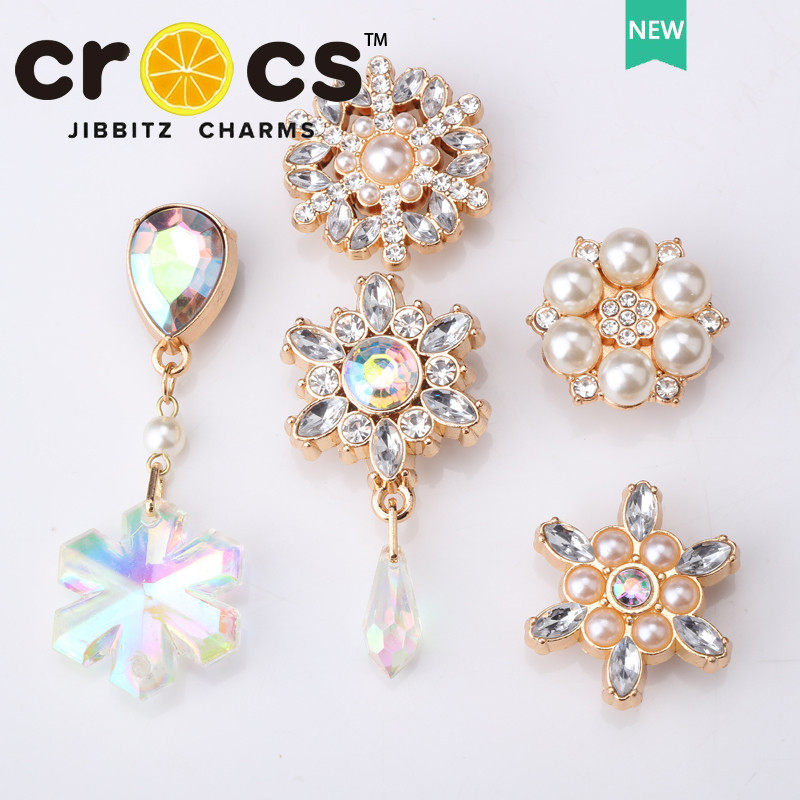  Charm cross Jibbitz Kim Loại Khóa Giày Lỗ Phụ Kiện Giày Kim Cương Mặt Dây Chuyền Hoa Ngọc Trai Thời Trang Sticker Dép cross 