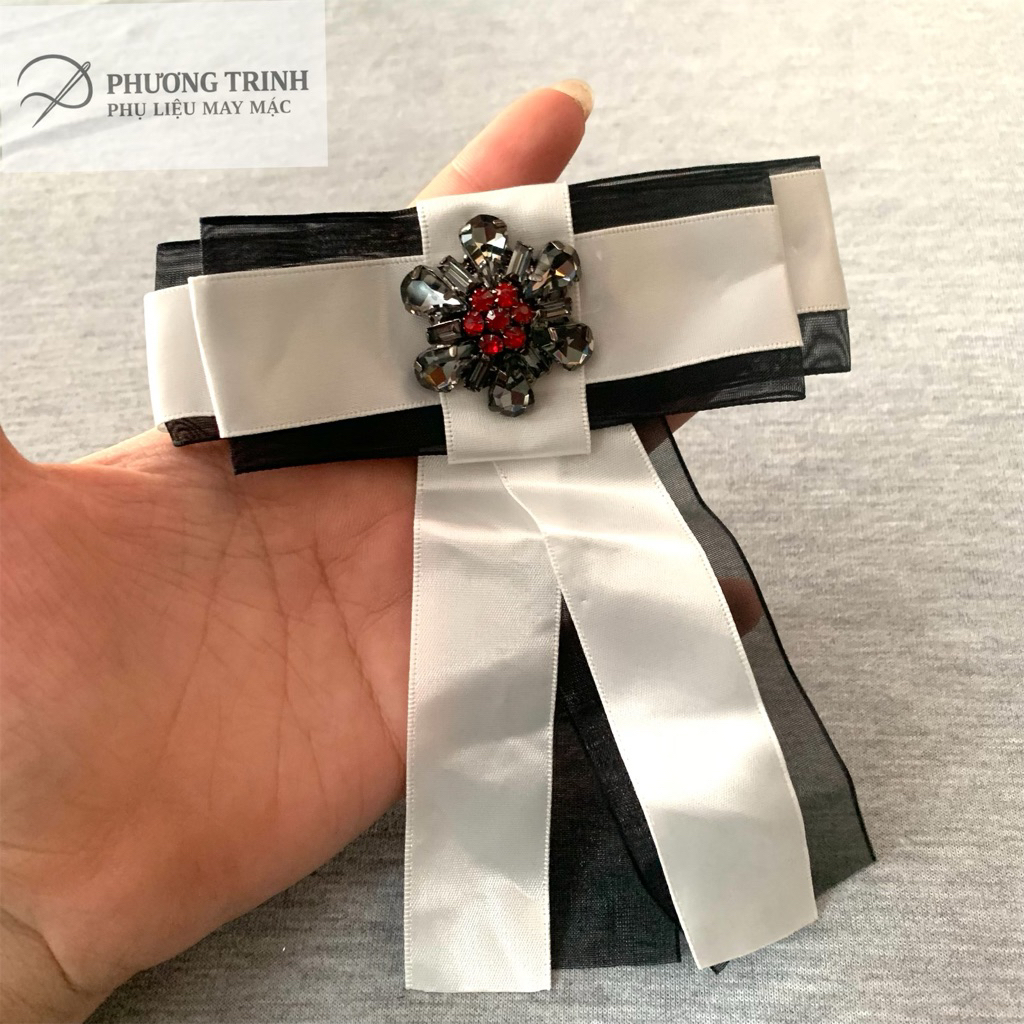 🌹 CÀI ÁO NƠ PHỐI ĐÁ LUXURY – CHUẨN PHONG CÁCH QUÝ TỘC 🌹