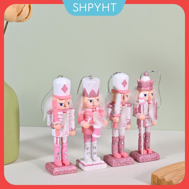 SHPYHT เครื่องประดับแบบตั้งโต๊ะสำหรับบ้านทหาร1 4ชิ้นจี้รูปต้นคริสต์มาสนัทแครกเกอร์ประดับงานไม้สีชมพูงานหัตถกรรมคริสต์มาสของตกแต่งปีใหม่ ราคา 202 บาท*ส่งฟรี