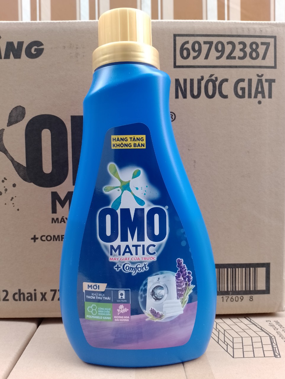 Nước giặt omo matic cửa trước 720g