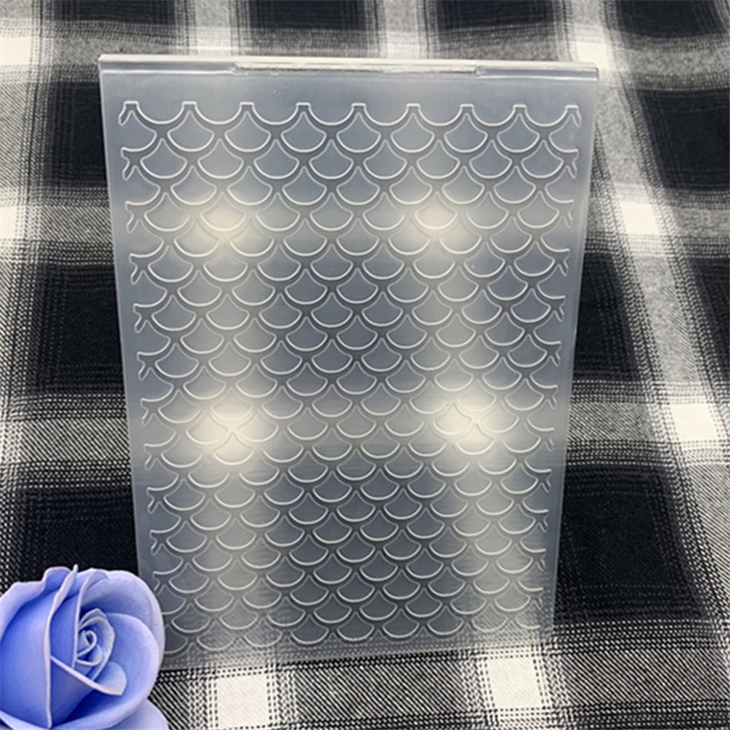 【CC】 Embossed fish scale Fan pattern used for scrapbook album card design folding folder embossing mold