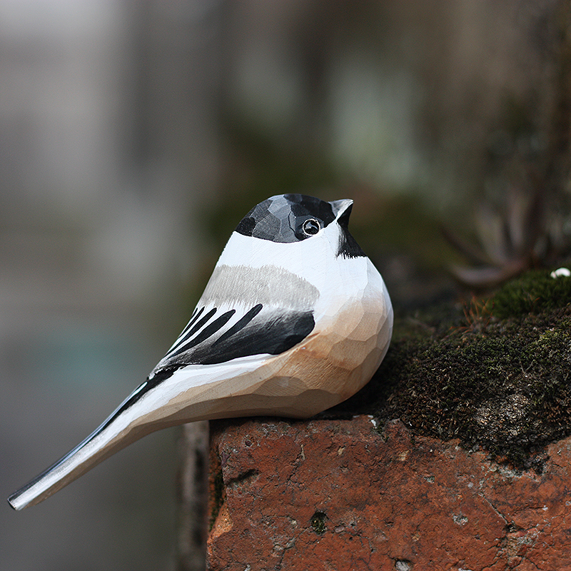 Màu đen phía trên tit handmade tự nhiên gỗ đặc poecile atricapilla bằng gỗ để bàn Black-capped chickadee Chim Đồ trang trí phụ kiện trang trí