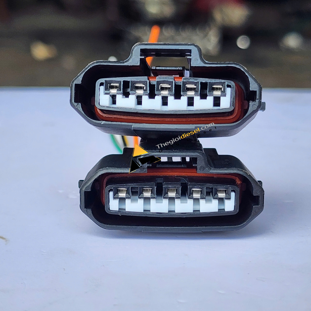 Giắc van EGR máy xúc Kobelco SK200 350-8,áp suất nạp,đồng hồ đo lưu lượng không khí ô tô Toyota ,bơm nhiên liệu Hyundai