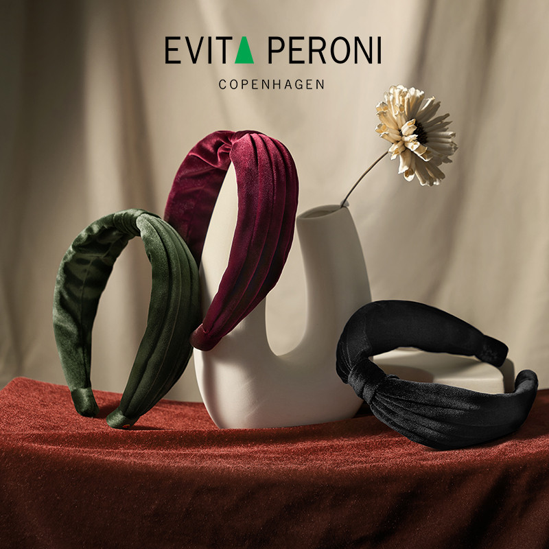 [New-Arrival] Evita Peroni | Jewel Headband | Jeweled Headband ราคา 2,237 บาท*ส่งฟรี