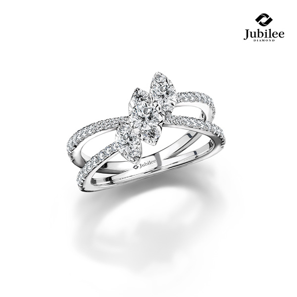 Jubilee Diamond แหวนเพชร The Eyes of Beautifulness Diamond Cross Ring เพชรแท้ เพชรน้ำ 99 ราคา 45,900 บาท*ส่งฟรี