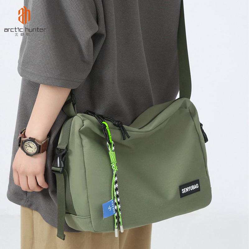 ARCTIC HUNTER Men s crossbody bag fashion Japanese simple large capacity