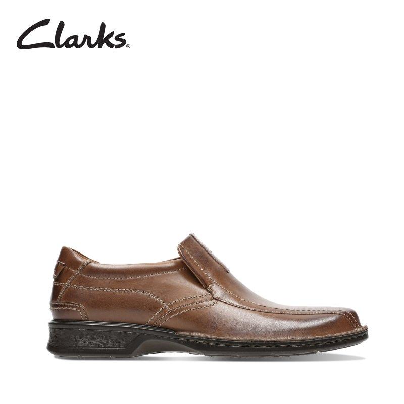 clarks shoes and boots