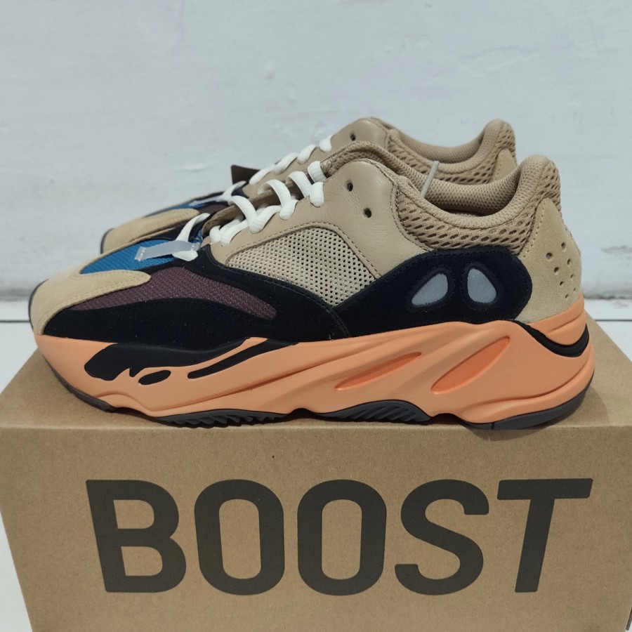 yeezy boost 700 original