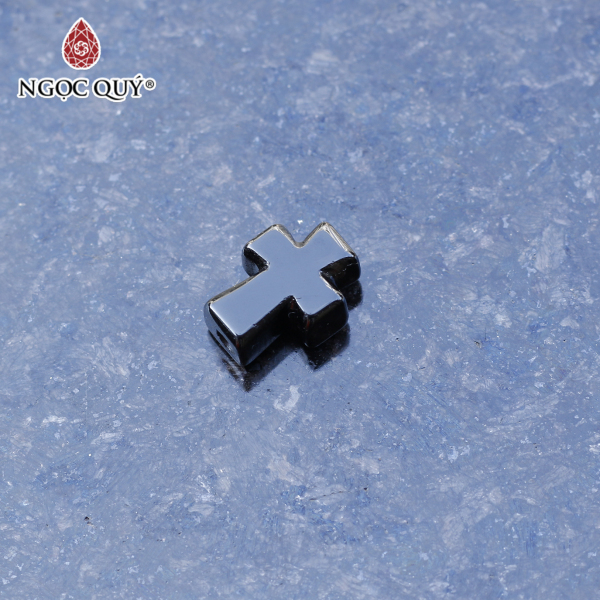 [HCM]Mặt dây chuyền thánh giá xỏ ngang đá thạch anh đen 13.5x10x6mm mệnh thủy mộc - Ngọc Quý Gemstones