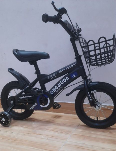 Mua [HCM] Xe đạp trẻ em 2 bánh kiểu dáng thể thao cho bé trai 2-3-4 tuổi Size 12inch bánh xe phụ có đèn LED