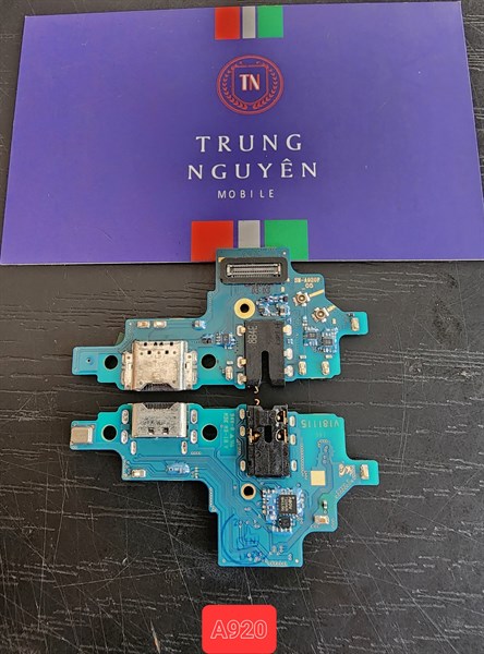 Bo sạc/cụm sạc sam sung a920/a9 2018 zin