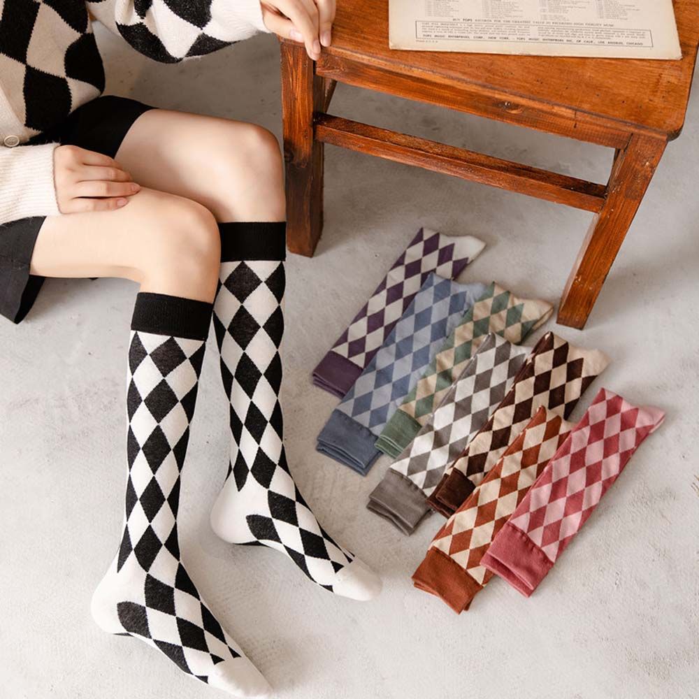 Women Knee High Socks College Style Rhombus Plaid Knee Socks Autumn Winter Keep Warm Female Long Socks