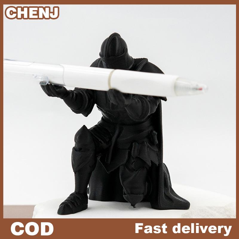 CHENJ Hiệp Sĩ Chủ Bút Đứng Sáng Tạo Thời Trung Cổ Bàn Tổ Chức Phong Cách Nhựa Bức Tượng Cho Sinh Viên Văn Phòng Trang Trí Nội Thất