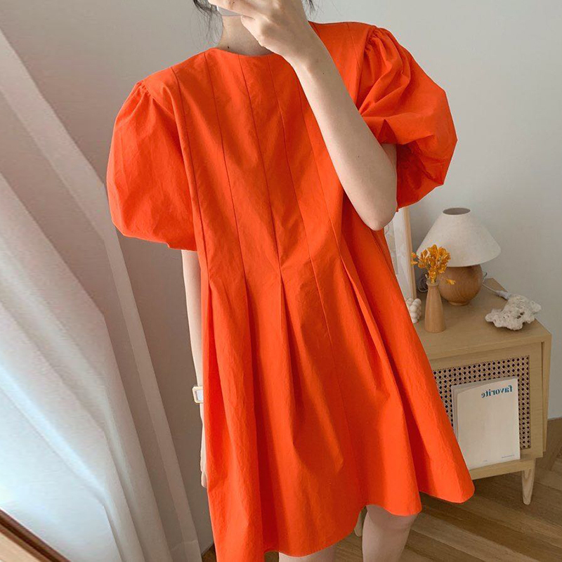 Hàn Quốc Chic Đơn Giản Màu Cam Trắng Cổ Tròn Xếp Nếp Thiết Kế Dáng Suông Rộng, Nhỏ, Tay Bồng Đầm Váy Ngắn Nữ