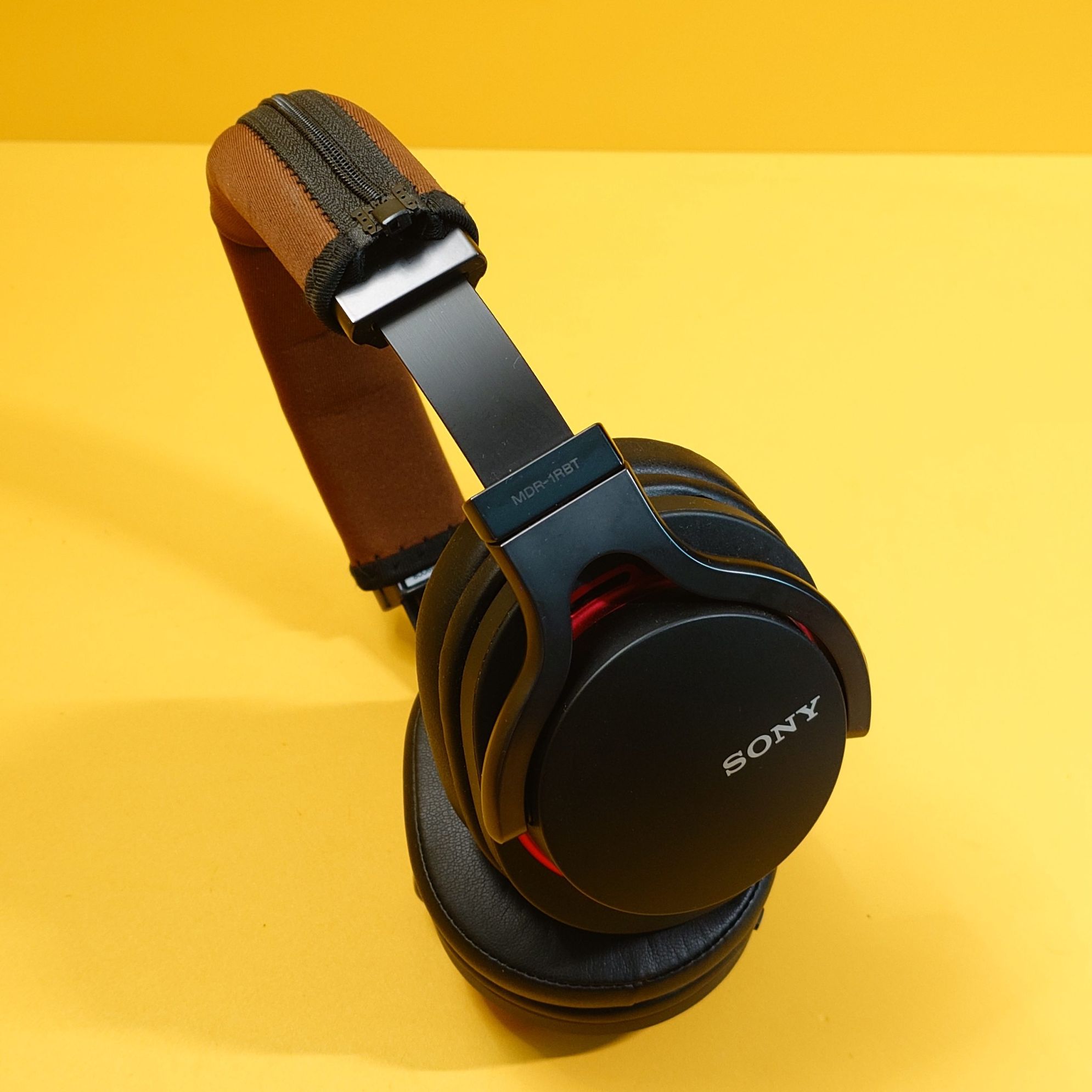 Tai nghe Sony MDR-1RBT cũ đã thay pad, bọc lại headband - Bluetooth nghe nhạc Hi-Res